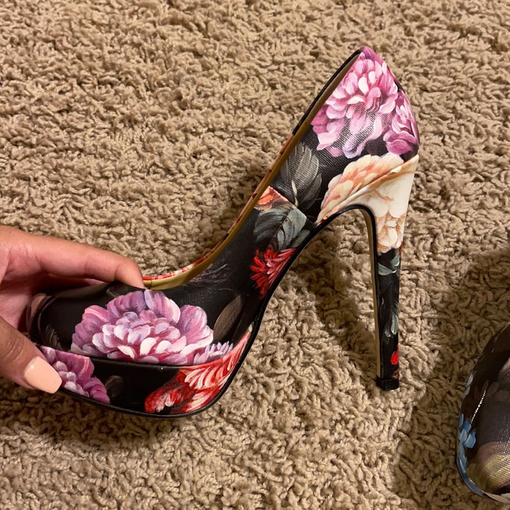 Chinese Laundry Heels